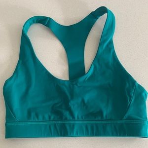 Lululemon sports bra